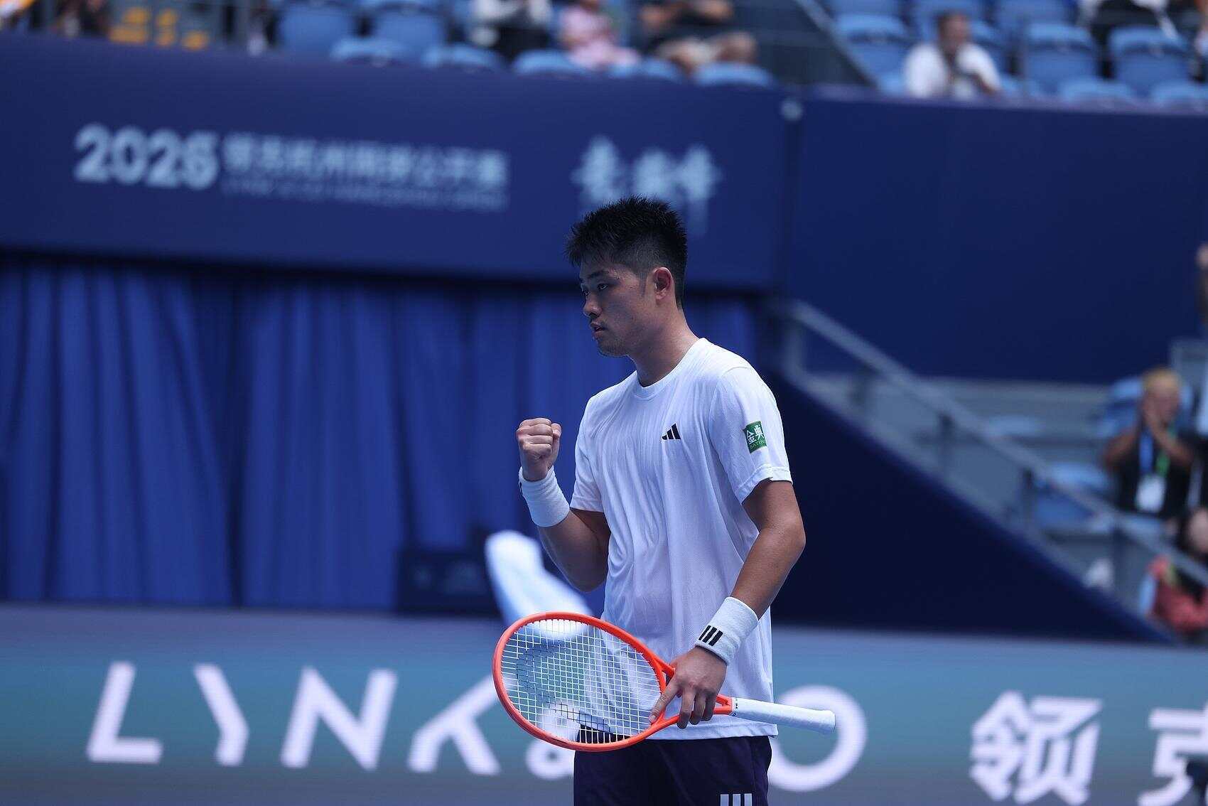 【ATP杭州站】击败梅德韦杰夫，吴易昺晋级男单四强