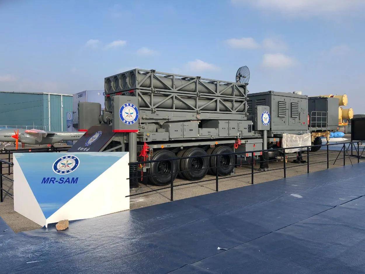 以色列捅破窗户纸,援助希腊防空武器,大战土耳其B-611弹道导弹