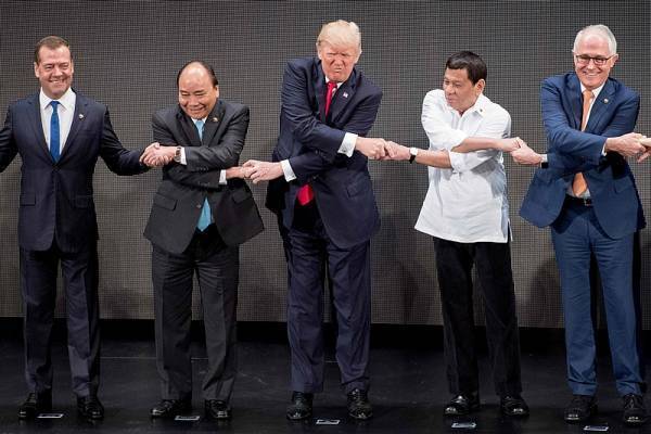特朗普被曝提出参加东盟峰会条件,“排除中方参加泰柬和平协议签署仪式”