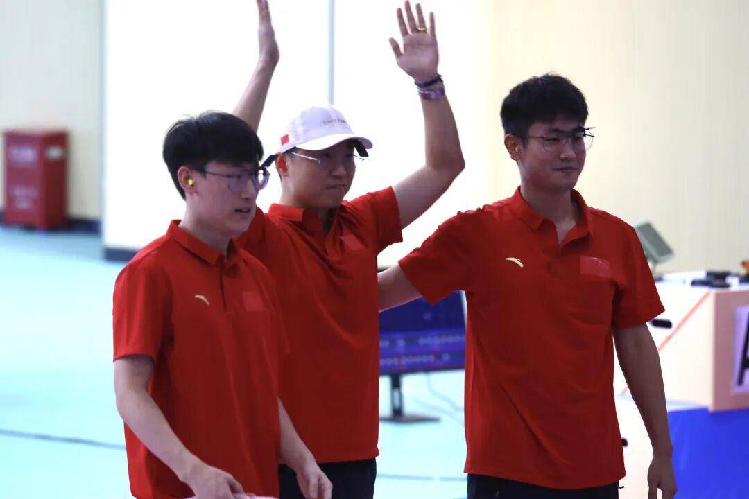 临沂小伙定胜局！山东队勇夺全运会男子25米手枪速射团体金牌