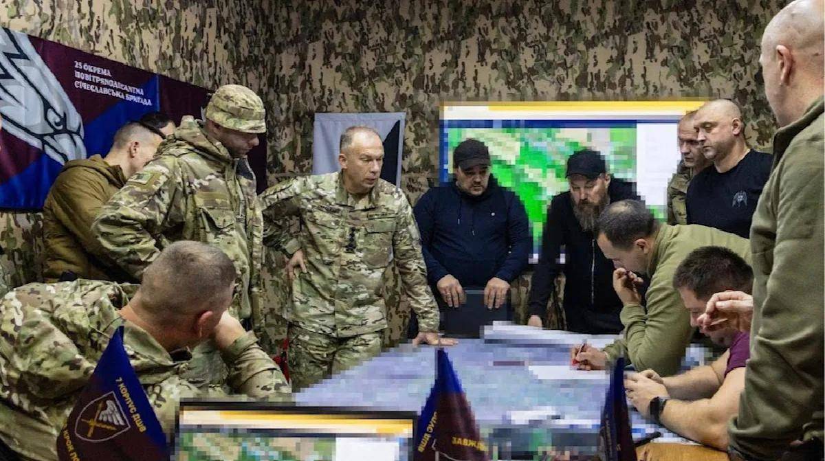 乌克兰人气炸了！2支乌特种兵红军城团灭，总司令调出最后预备队