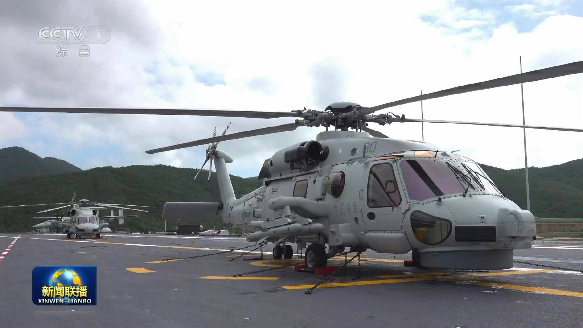 时速200公里急刹车!福建舰服役后第一餐:烤羊排,大虾,红烧肉