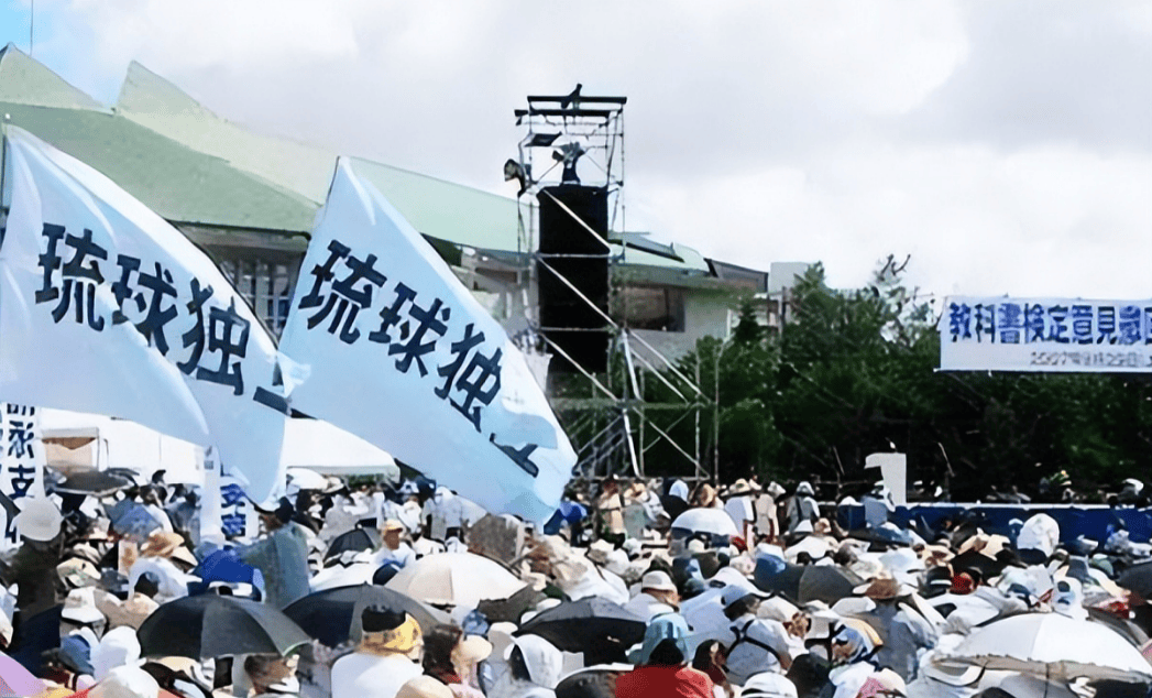 高市早苗硬刚到底,绝不撤回说过的话,中方以牙还牙,日本瞬间破防了