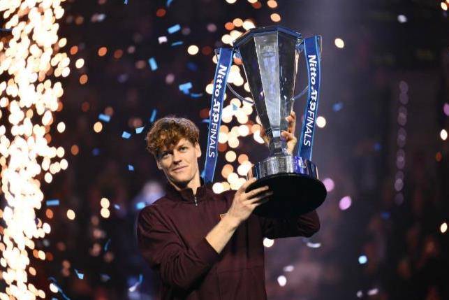 00后巅峰对决,ATP年终总决赛“辛卡决”,辛纳卫冕