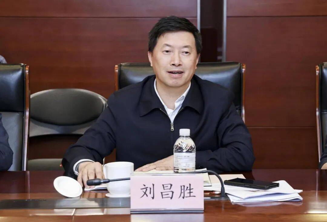 中央批准：李忠军任山东大学党委书记，刘昌胜任重庆大学校长